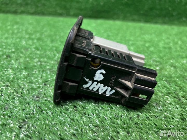 Кнопка корректора фар Mitsubishi Lancer 9