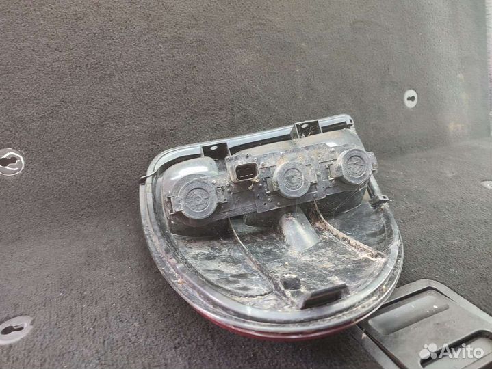 Фонарь задний правый для Chrysler Town Country 4