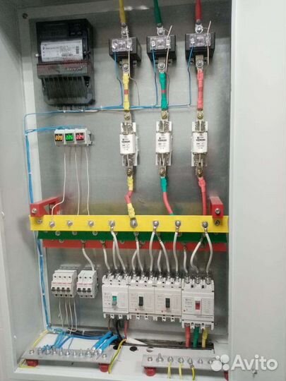 Профессиональный электрик с опытом работы 10 лет