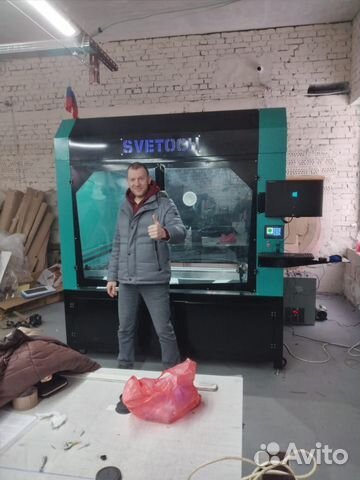 Лазерный режущий станок по текстилю