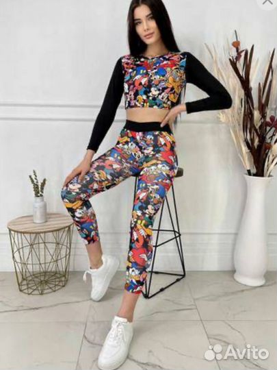 Спортивный костюм женский новый s размер