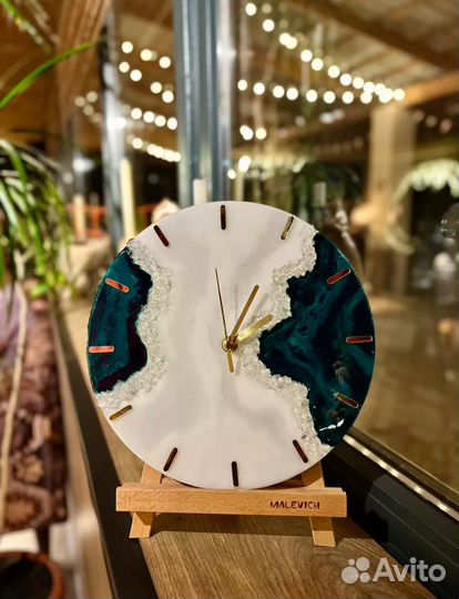 Часы из эпоксидной смолы поделки