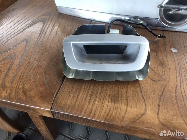 Кнопка крышки багажника на opel mokka