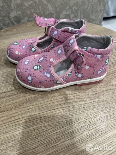 Обувь для девочки