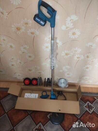 Триммер аккумуляторный под акб Макита новый