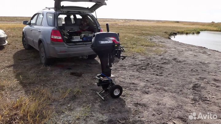 Тележка для лодочного мотора