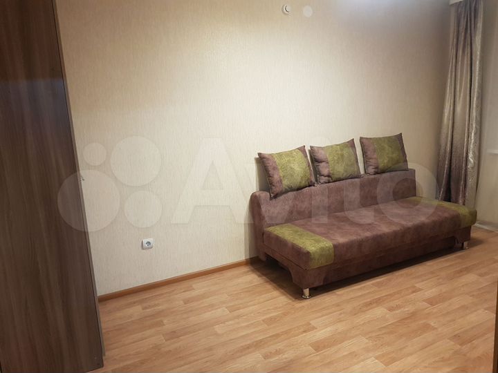 1-к. квартира, 40 м², 8/16 эт.