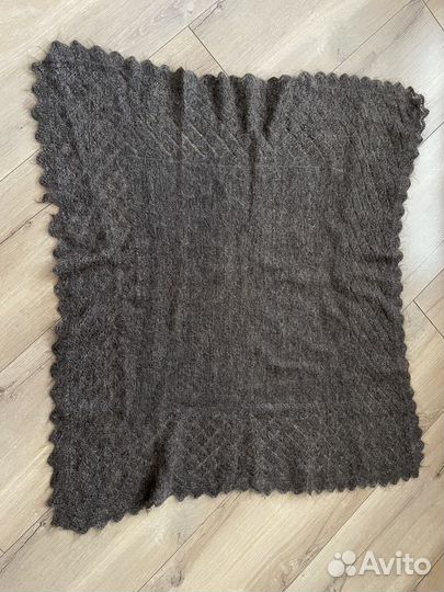 Пуховый платок косынка