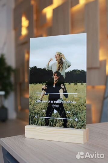 Красивый подарок на годовщину. Песня на стекле