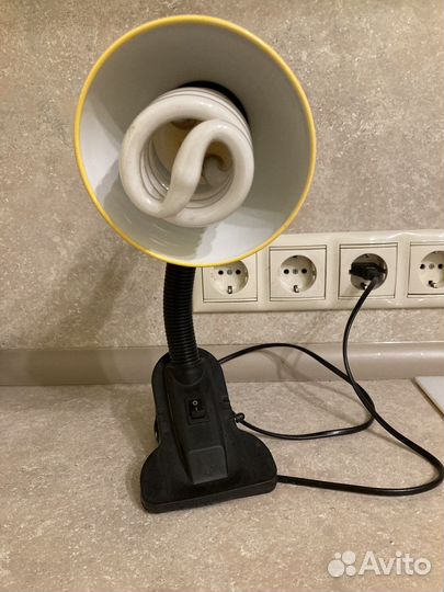 Лампа на прищепке б/у