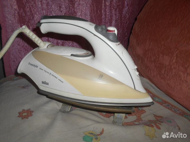 Утюг braun 1650 Вт