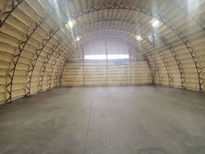 Ангар тёплый, площадью 450 м²