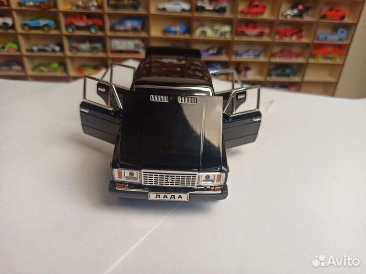 Металлическая машинка ваз 2107