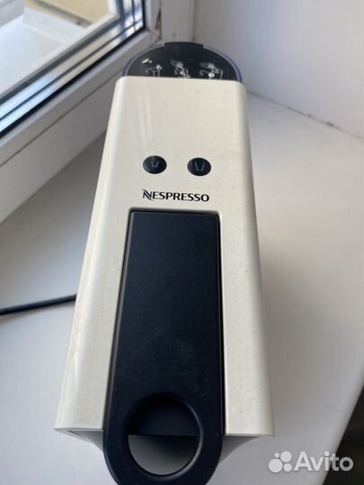 Кофемашина капсульная Nespresso
