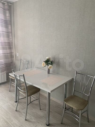 2-к. квартира, 67 м², 7/17 эт.