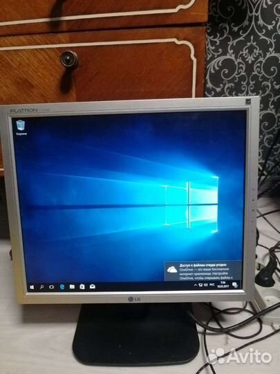 Монитор lg flatron l1718s