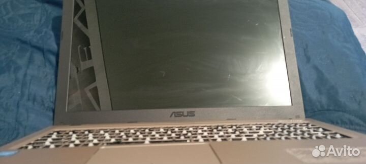Ноутбук asus