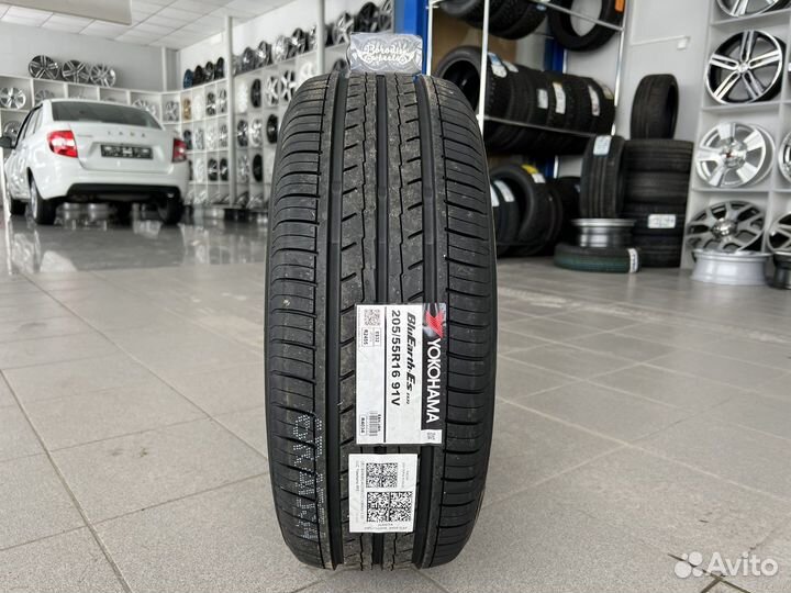 Yokohama BluEarth-ES ES32 205/55 R16