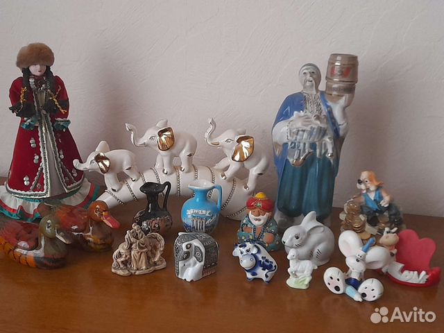 Фигурки Статуэтки Сувениры