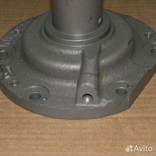 Крышка 040 заднего подшипника первичного ва (чзса)