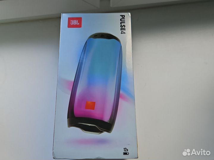 Музыкальная колонка jbl