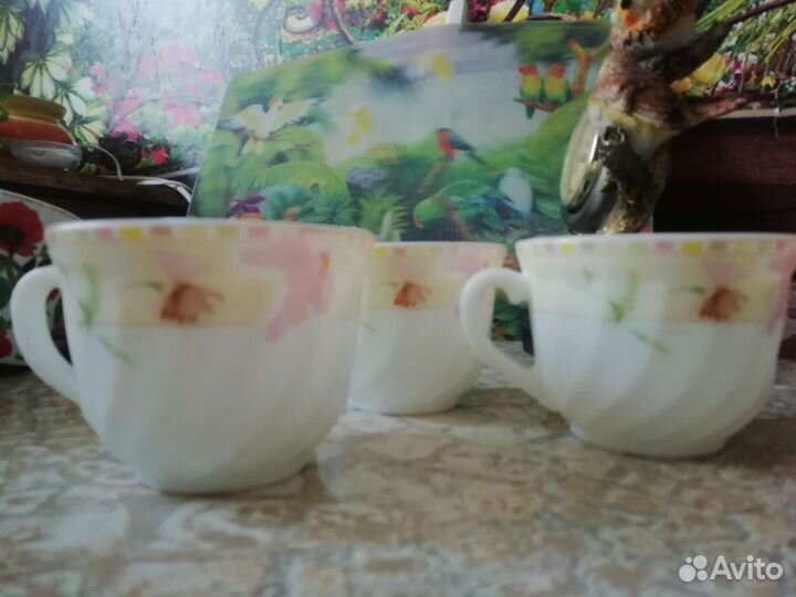 Кружки много разных