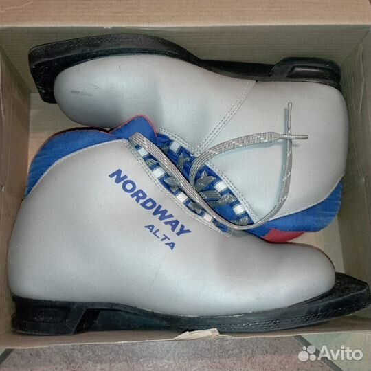 Ботинки лыжные Nordway, размеры 31, 35, 37