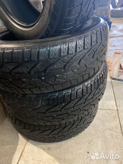 Tigar SUV Ice 215/65 R17 103T