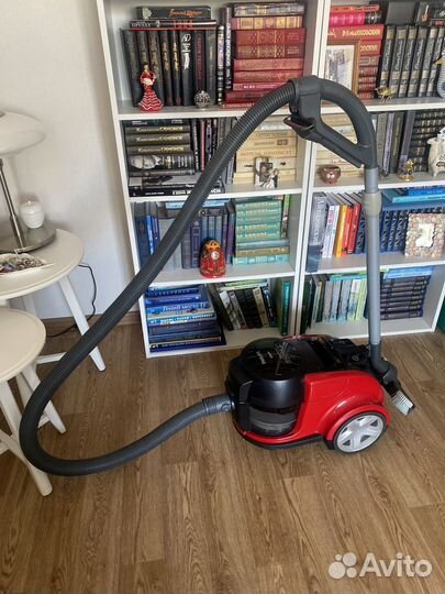 Пылесос Phillips aqua action