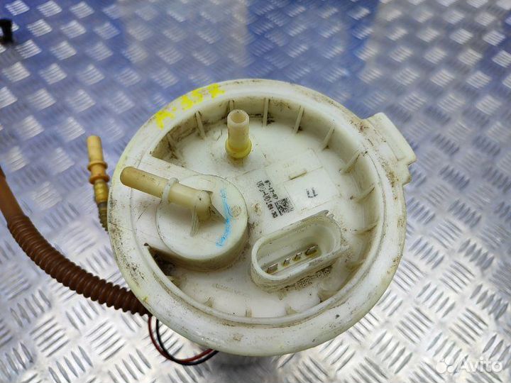 Насос топливный электрический Volkswagen Touareg