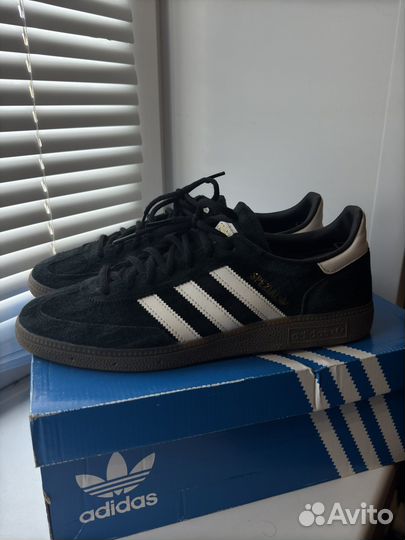 Кроссовки adidas spezial