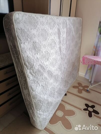 Матрас 160х200 бу
