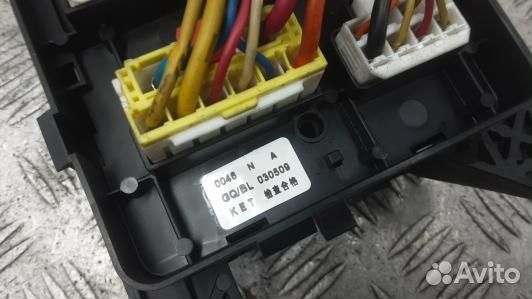 Блок предохранителей KIA sorento 1 (1BR18M101)