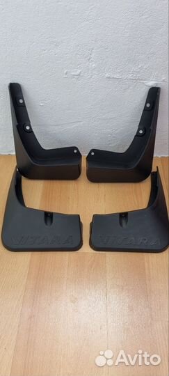 Брызговик Suzuki Vitara