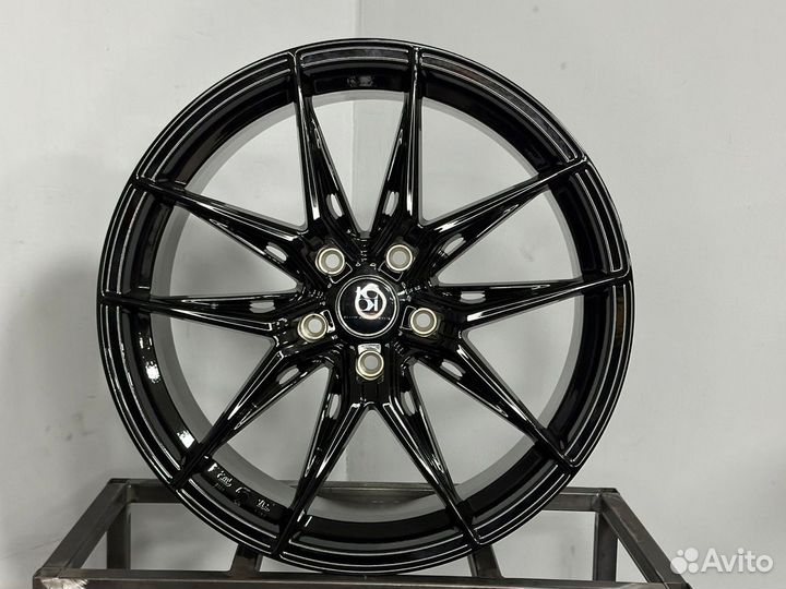 Литые диски R20 5/120 BMW Gloss Black разноширокие