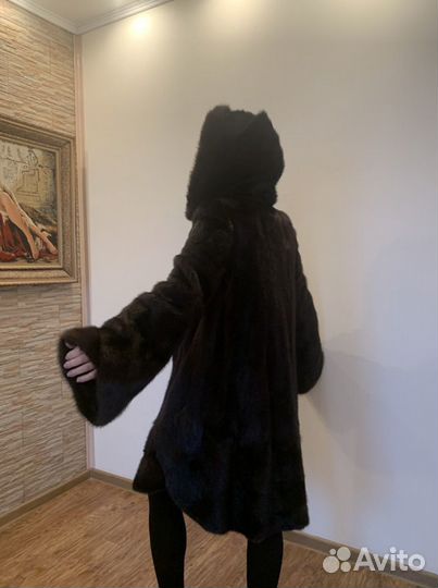 Шуба из норки с капюшоном