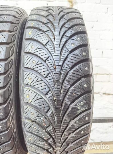 Goodyear UltraGrip Extreme 185/60 R15 88T