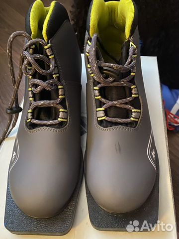 Лыжные ботинки объявление продам