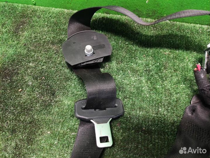 Ремень безопасности передний правый Mercedes Benz