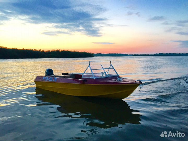 Продам лодку крым