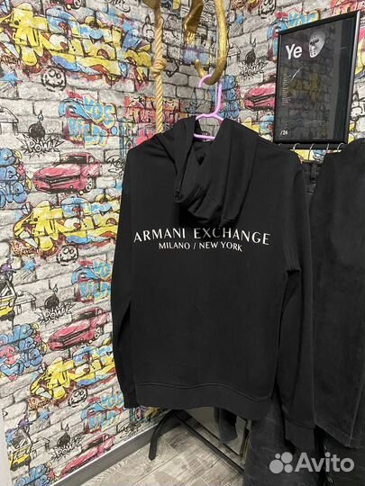 Armani exchange худи оригинал