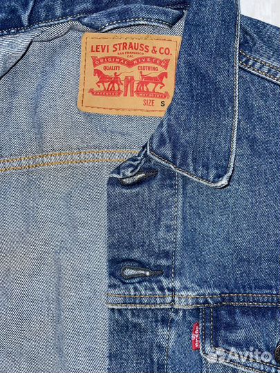 Джинсовая куртка мужская levis размер s, оригинал