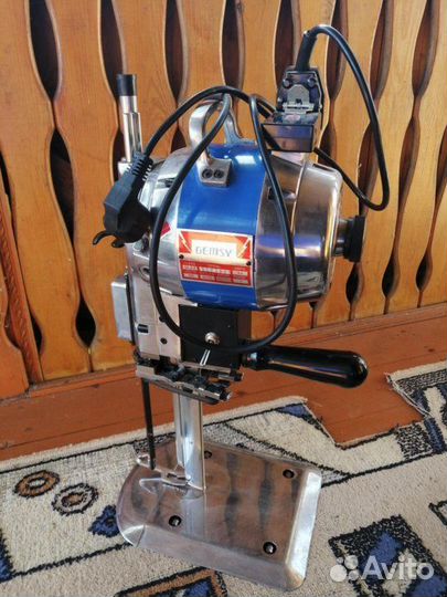 Сабельный раскройный нож Gemsy GEM 8B (8”)