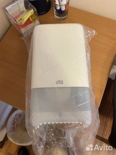 Диспансер Tork для туалетной бумаги