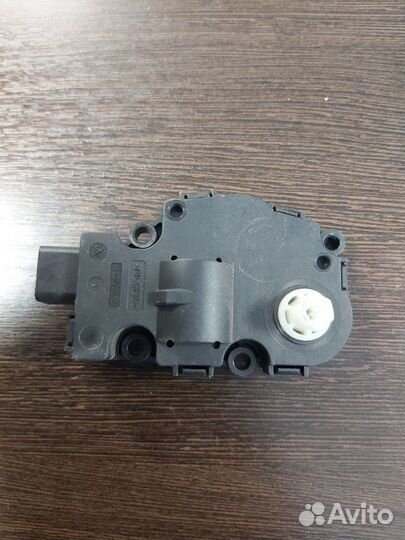 Моторчик заслонки печки Mercedes