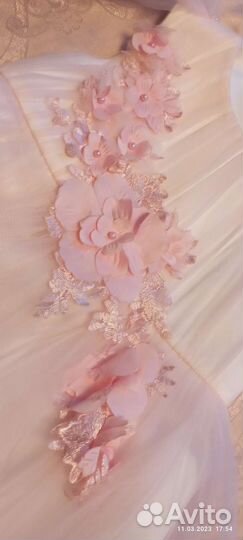 Одежда и обувь для девочек