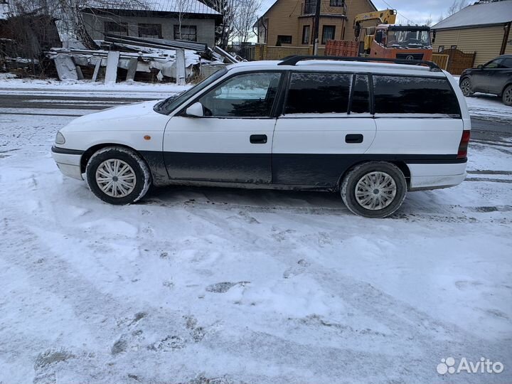 Opel Astra 1.6 МТ, 1997, 256 000 км