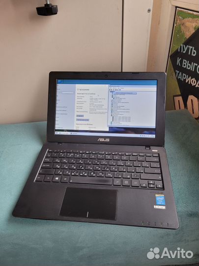 Небольшой ноутбук Asus X200 -11.6