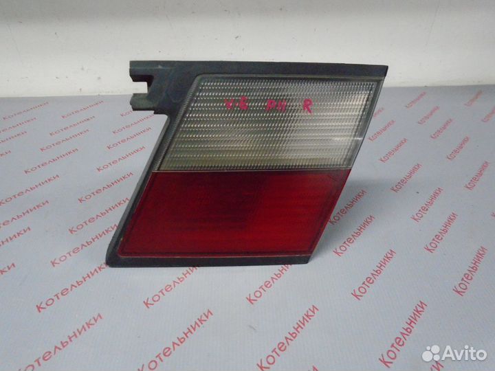 Nissan 26550-2F727 Фонарь задний правый