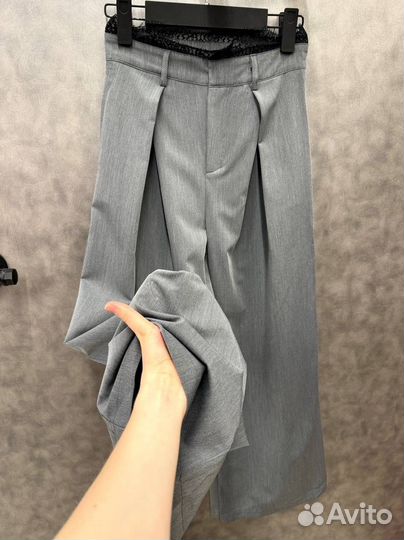 Стильные брюки оверсайз